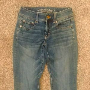 American Eagle blue jeans